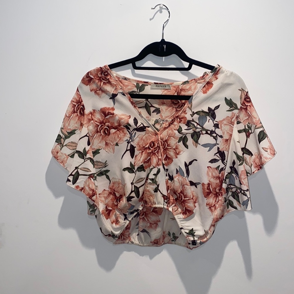 Floral crop blouse. Size Medium. Worn once.
